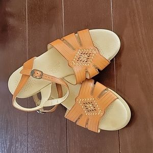 SAS Huarache Antique Tan 7 1/2 Narrow